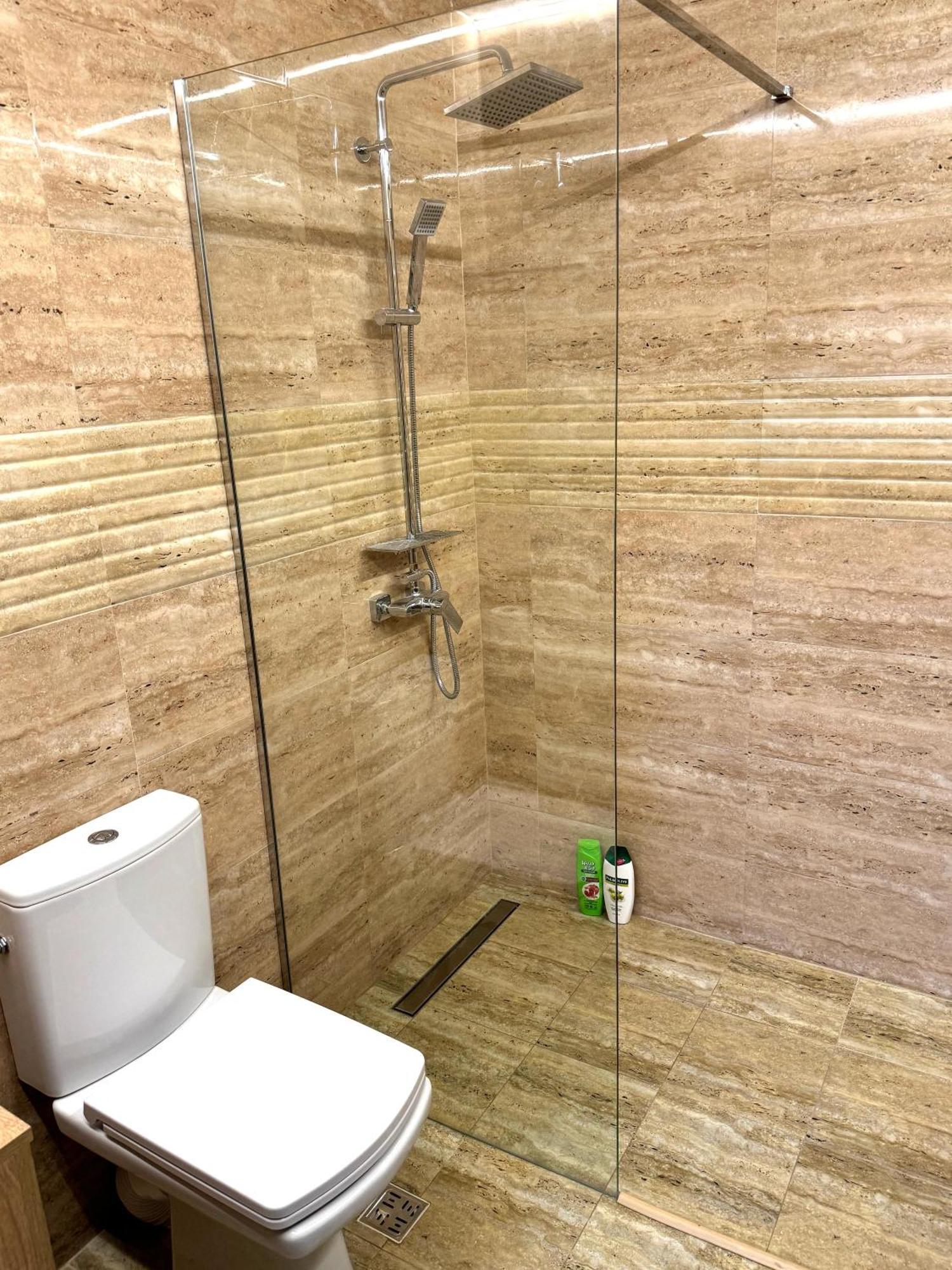 Ultracentral Apartment Targu Jiu Exterior photo